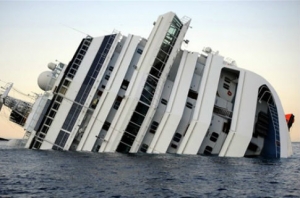В районе крушения «Costa Concordia» назревает экологическая катастрофа